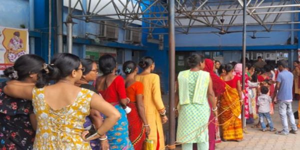 घर-घर वायरल बुखार का कहर, जलपाईगुड़ी में बढ़ी मरीजों की भीड़
