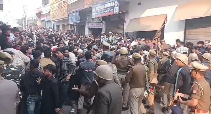 दंगे के फोटो 1 दंगे के फोटो 1