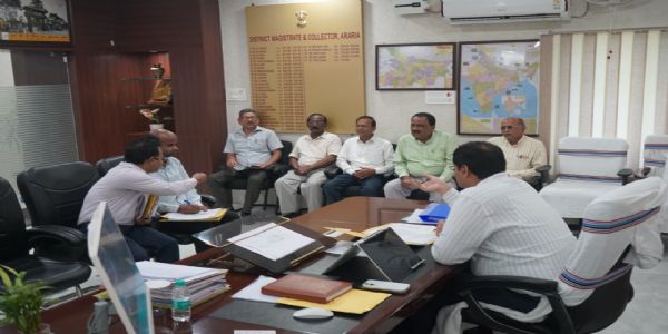 डीएम ने नवस्थापित डिग्री कॉलेजों के प्राचार्यों के साथ बैठक कर की ,शैक्षणिक व्यवस्थाओं की समीक्षा