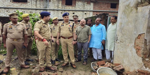 प्रतापगढ़ में मकान गिरने से छह लोगों की मौत से मुख्यमंत्री दुखी, परिजनों को दी गई आर्थिक सहायता