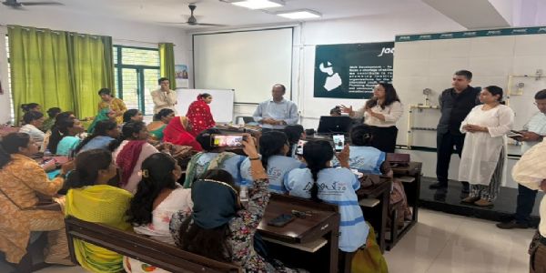 मप्र में अमृत मित्र महिलाएं अब जल वितरण प्रणाली में करेंगी लीकेज डिटेक्शन एवं रिपेयर का कार्य