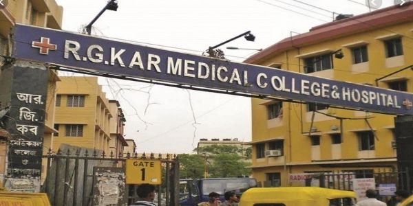 आरजी कर दुष्कर्म-हत्या मामले की पुनर्जांच से हाईकोर्ट असंतुष्ट, सीबीआई से कहा- पुरानी जांच के प्रभाव से बाहर निकलें