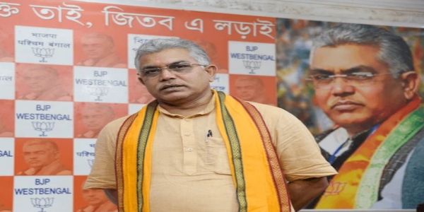 पश्चिम बंगाल के पंचायत मंत्री दिलीप घोष (फाइल फाेटाे) पश्चिम बंगाल के पंचायत मंत्री दिलीप घोष (फाइल फाेटाे)