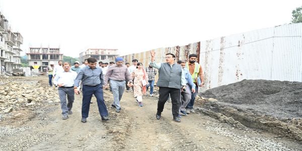औद्योगिक अधोसंरचना का विकास भविष्य की आवश्यकताओं और निवेशकों की अपेक्षाओं के अनुरूप हो : एसीएस मंडलोई