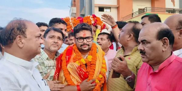 प्रतापगढ़ पहुंचे भाजयुमो के प्रदेश अध्यक्ष कार्यकर्ताओं ने किया स्वागत