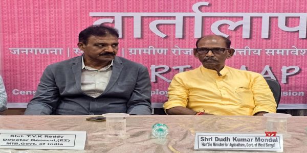 अब्दारपुर में पीआईबी वार्तालाप, जनकल्याणकारी योजनाओं की विस्तृत जानकारी साझा की गई