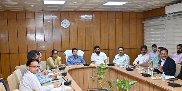 पुरानी बसों को इलेक्ट्रिक बसों में बदलने की तैयारी