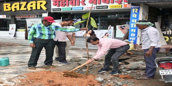 कोरबा में “एक पेड़ मां के नाम” अभियान के तहत वृक्षारोपण