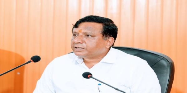 धामी मंत्रिमंडल के बड़े फैसले: पशुपालकों, श्रमिकों और युवाओं को राहत, हाईकोर्ट परिसर व गंगा एक्सप्रेसवे विस्तार को मंजूरी