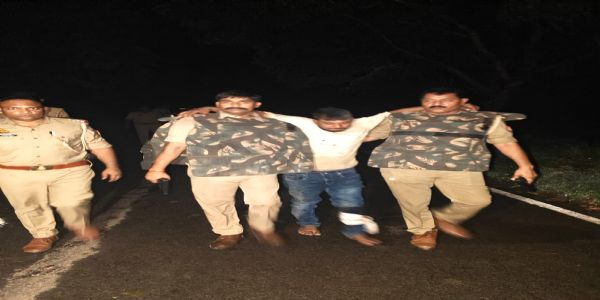 देवरिया : पुलिस मुठभेड़ में 25 हजार का इनामी बदमाश घायल