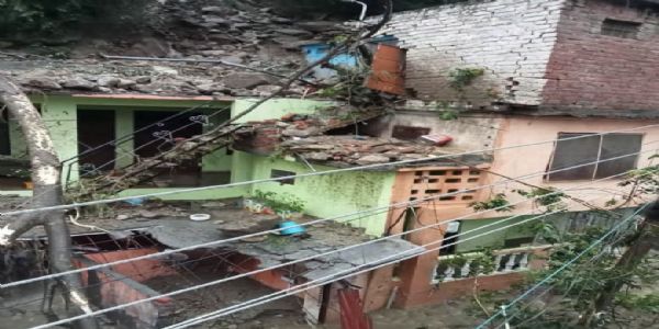 हिमाचल में मानसून का कहर, 38 दिनों में 142 लोगों की मौत, 293 घर क्षतिग्रस्त