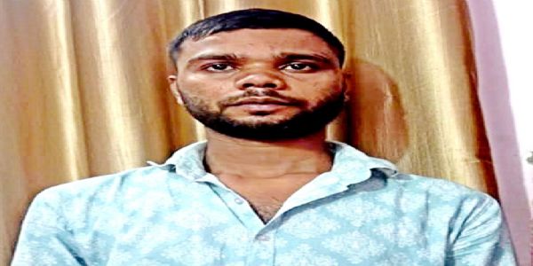 पुलिस मुठभेड़ मामले में सुमित चंद्रवंशी के खिलाफ एफआईआर दर्ज