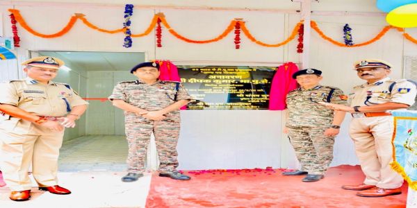 सीआरपीएफ के विशेष महानिदेशक ने काशी विश्वनाथ-ज्ञानवापी परिसर की सुरक्षा व्यवस्था का लिया जायजा