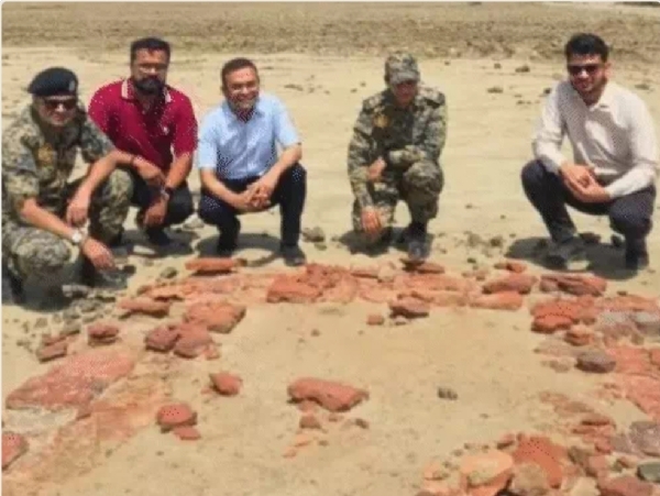 कच्छ के रण में 100 से अधिक मानव कंकाल मिले कच्छ के रण में 100 से अधिक मानव कंकाल मिले