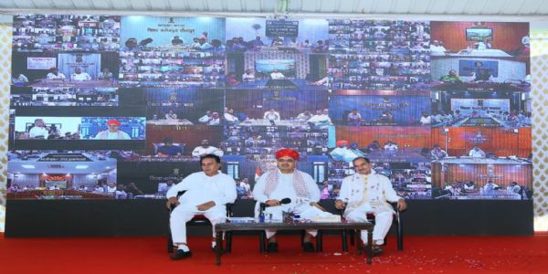 जन अभाव अभियोग समिति के सदस्य जनता और प्रशासन के बीच मजबूत सेतु : सीएम