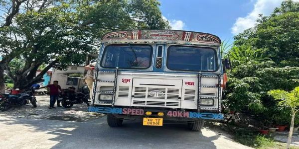 जोकीहाट पुलिस ने शराब से लदे ट्रक किया जब्त,4458 लीटर विदेशी शराब बरामद