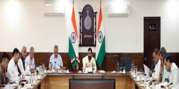 सडक़ निर्माण एवं मरम्मत में ढिलाई पर ब्लैक लिस्ट होंगे ठेकेदार, लगेगा जुर्माना