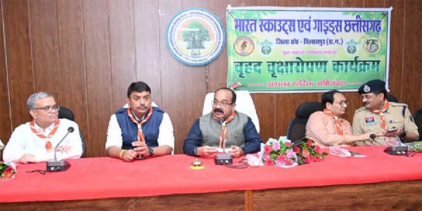 उप मुख्यमंत्री अरुण साव ने किया पौधारोपण, बोले हरियाली बढ़ेगी तो पर्यावरण भी स्वस्थ और सुंदर बनेगा
