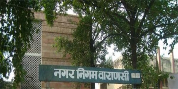 वाराणसी: नगर आयुक्त का अल्टीमेटम, 15 दिनों में नगर निगम को हैंडओवर हो भिटकुरी कान्हा गौशाला