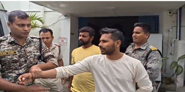 युवक की पीट-पीटकर हत्या का आरोप, दो गिरफ्तार