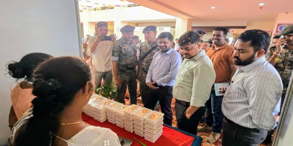कोडरमा केसरिया कलाकंद को जीआई टैग दिलाने में डीसी आदित्य रंजन की अहम भूमिका