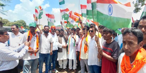 तिरंगे के रंग में रंगा जमशेदपुर, भाजपा की तिरंगा यात्रा में उमड़ा राष्ट्रभक्ति का सैलाब