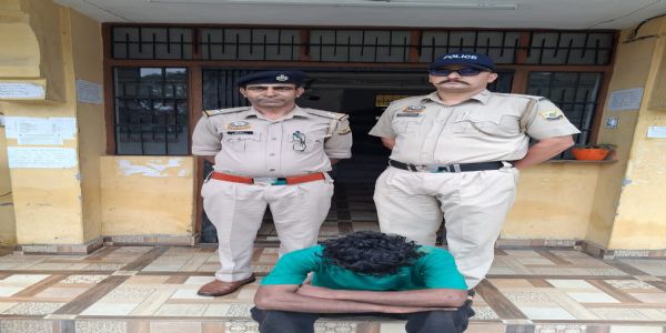 स्कूटी चोरी के मामले में झारखंड निवासी गिरफ्तार, स्कूटी भी बरामद
