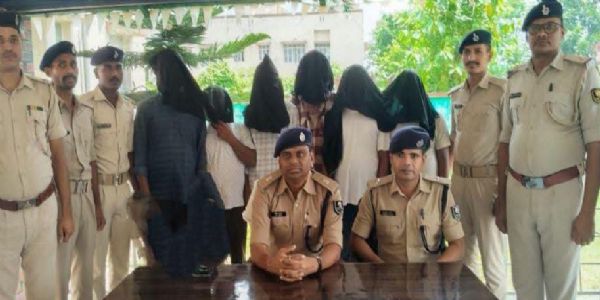 सुपौल में नशे के खिलाफ पुलिस की बड़ी कार्रवाई, नशीला इंजेक्शन और नेपाली शराब बरामद, छह गिरफ्तार