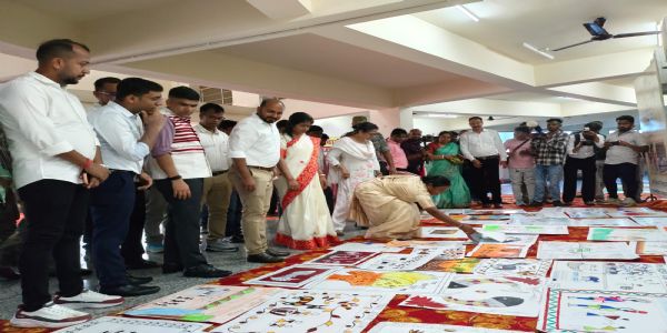 आदिवासी संस्कृति, परंपरा एवं कला संरक्षण के साथ समुदाय का समेकित विकास जरूरी: डीसी