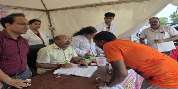 कांवड़ मेला : 11वें दिन 31,739 शिवभक्तों का हुआ निशुल्क उपचार, अब तक 1.93 लाख से अधिक को मिली स्वास्थ्य सुविधा