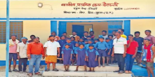 नक्सलियाें ने बस्तर संभाग के 123 स्कूलों को बम-आगजनी से तबाह किया था, इनमें से 93 पुुन: खुले