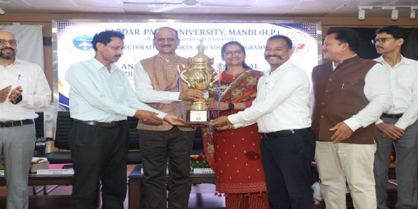 एसपीयू पुरुष, महिला एवं युवा वर्ग में सर्वश्रेष्ठ महाविद्यालय सम्मानित