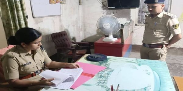 लंबित कांडों के त्वरित निष्पादन को लेकर ग्रामीण एसपी ने की समीक्षा