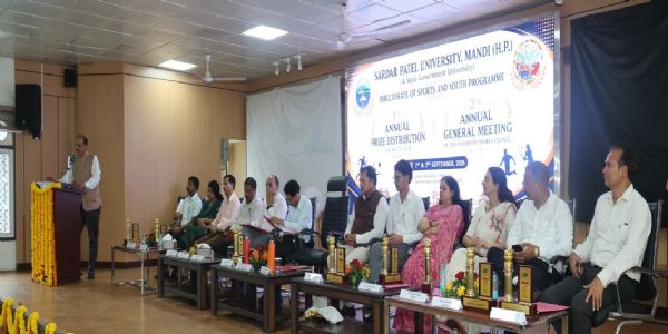 खेल विद्यार्थियों के सर्वांगीण विकास का महत्वपूर्ण माध्यम : प्रो. ललित कुमार अवस्थी