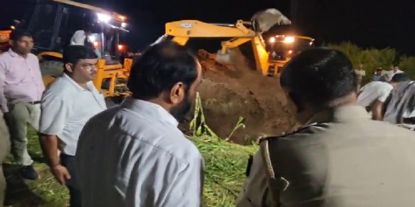 अलवर के बुटोली गांव के बोरवेल में गिरा आठ साल का भानु, 5 घंटे बाद रेस्क्यू