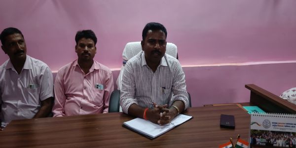 सरकार और प्रशासन की ओर से लगाया जाने वाला सहयोग शिविर कारगर नहीं : मनोज विश्वास