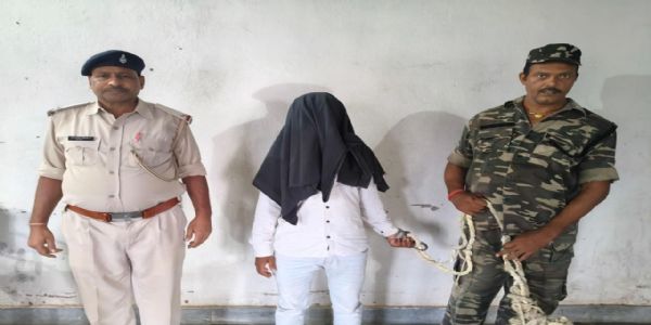 कंडा पैक्स में 13.87 लाख के धान घोटाले का खुलासा, कंप्यूटर ऑपरेटर गिरफ्तार