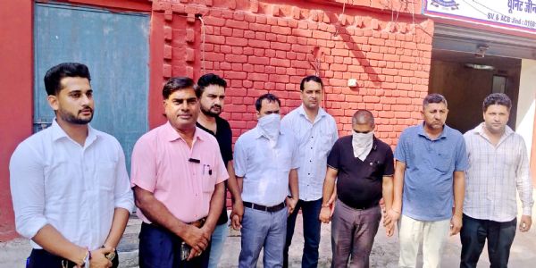 जींद: जीएसटी टैक्स विभाग का ईटीओ व सीए तीन लाख रुपये की रिश्वत लेते काबू