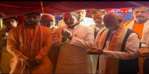 103 वर्ष पुराने मौनिया बाबा मेले का भव्य शुभारंभ, उमड़ी श्रद्धालुओं की भीड़