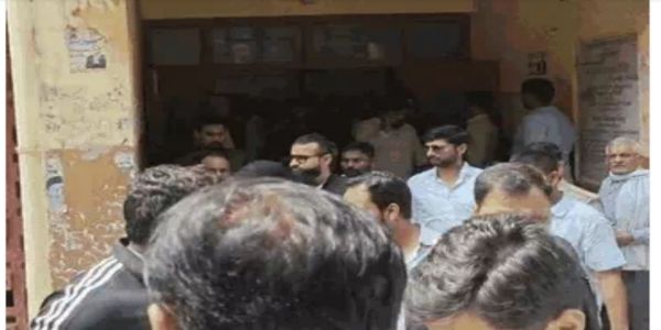 चित्रकूट जेल कांड : अब्बास-निकहत कोर्ट में पेश, जान का खतरा बताया