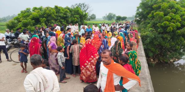 शाहजहांपुर : जानवर चराने गया आठ वर्षीय किशोर गरई नाले में डूबा , शव बरामद