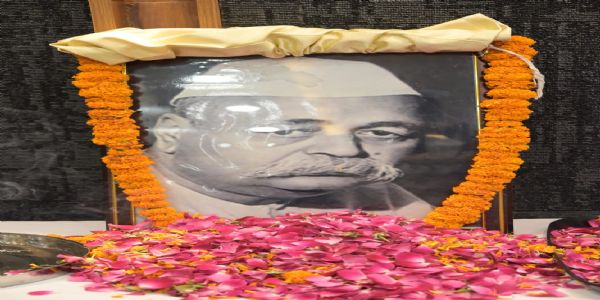 पंडित गोविंद बल्लभ पंत के जीवन से लें प्रेरणा: मुख्यमंत्री धामी