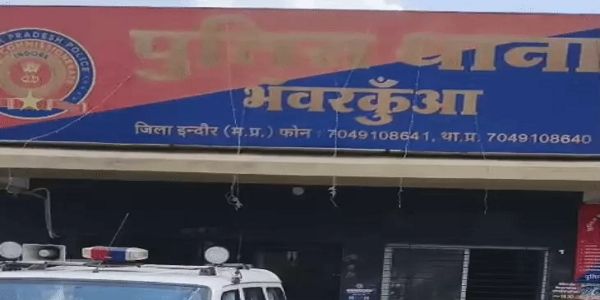 इंदौर के ट्रांसपोर्ट नगर में फुटपाथ पर मिला हम्माल का शव, पत्थरों से वार कर हत्या, साथी फरार