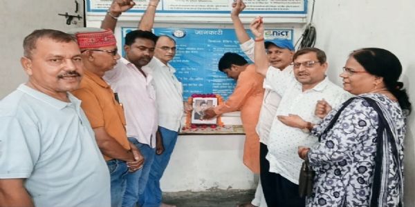 भाजपा किसान मोर्चा ने देवरिया में वीर अब्दुल हमीद को किया नमन