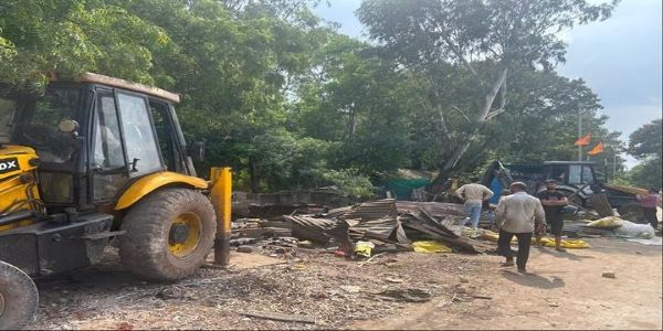 भोपालः गोविंदपुरा में बड़ी प्रशासनिक कार्रवाई, 15 करोड़ मूल्य की शासकीय भूमि कराई गई अतिक्रमण मुक्त