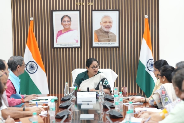 डीसीपीसीआर की बैठक की शुक्रवार को अध्यक्षता करती मुख्यमंत्री रेखा गुपता डीसीपीसीआर की बैठक की शुक्रवार को अध्यक्षता करती मुख्यमंत्री रेखा गुपता