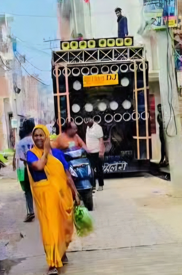 सत्तारूढ़ दलाें से संबधित संगठनाें के जुलूस-यात्राओं में कानफाेडू डीजे पर नही हुई कार्यवाही