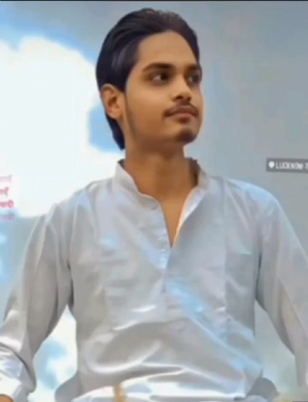 मृतका की फ़ाइल फोटो