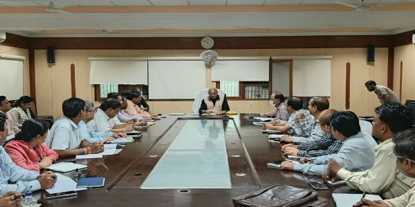 किसानों की आय बढ़ाने को पशुपालन और गो-आधारित गतिविधियों को दें बढ़ावा : धर्मपाल सिंह