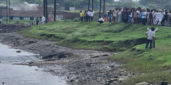 छाताबाद में फिर बना गोफ, तालाब का पानी जमीन में समाने से हड़कंप